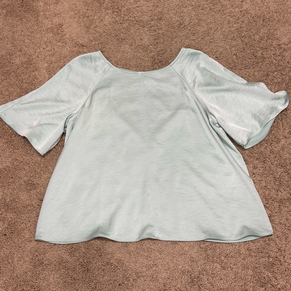Daily Practice blue/green top in size L